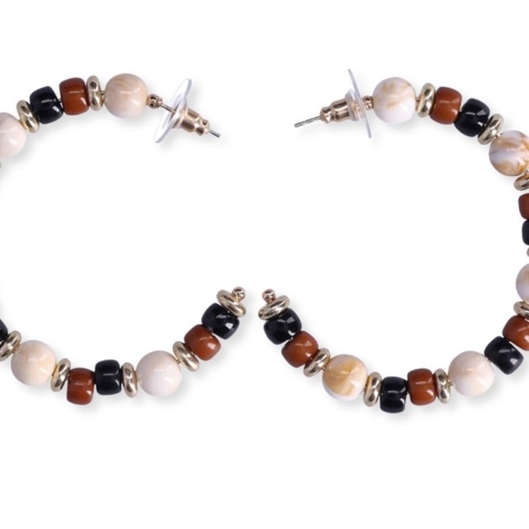 NWT- Elegant Beaded Hoop Earrings - Picture 2 of 4